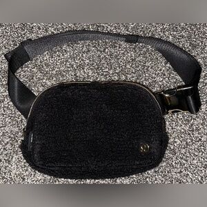 Lululemon fleece belt bag